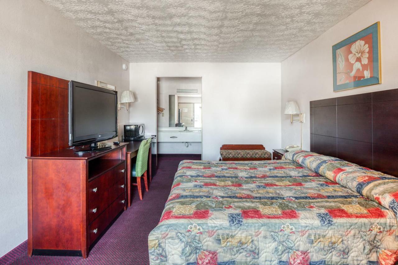 Oyo Hotel Decatur I-20 East & Wesley Club Dr Exterior foto