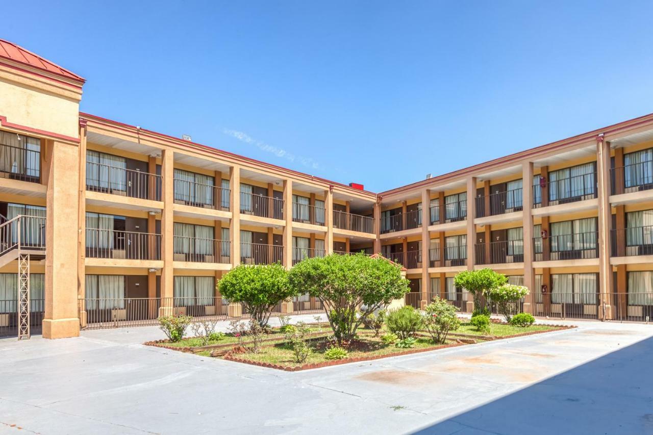 Oyo Hotel Decatur I-20 East & Wesley Club Dr Exterior foto